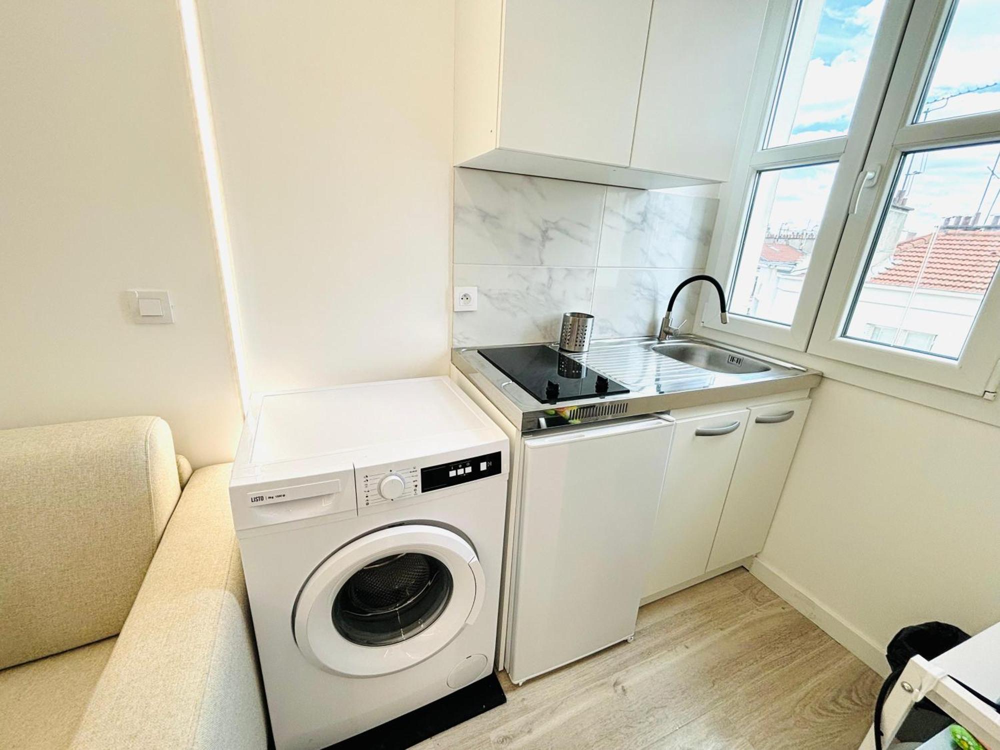 Republique Rue Des Bluets Appartement Parijs
